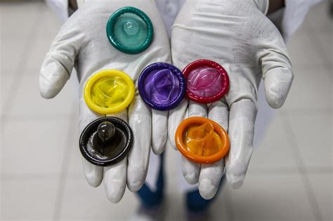 Fafanje brez kondoma za doplačilo Kurba Freetown